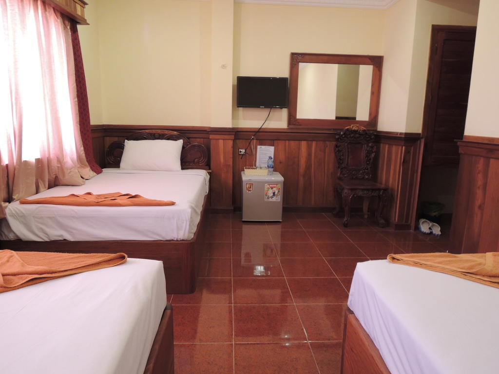 Banan Hotel Battambang Room photo